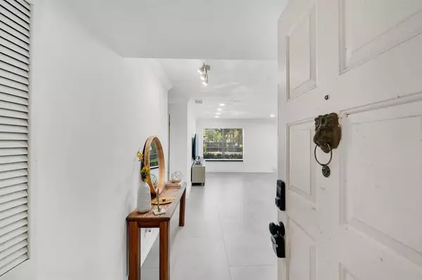 Coconut Creek, FL 33066,4125 S Carambola Cir #2126