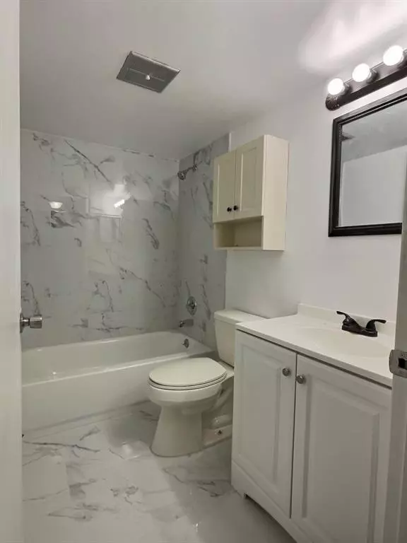 Margate, FL 33063,7620 NW 18th St #203