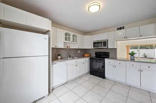 Davie, FL 33314,4024 SW 67th Ter #2