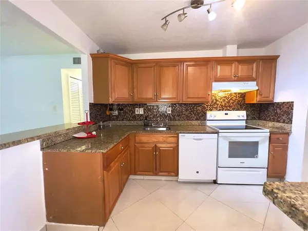 Deerfield Beach, FL 33064,1021 NW 45th Street #4