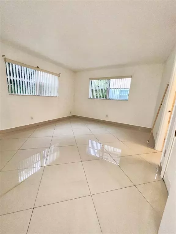 Deerfield Beach, FL 33064,1021 NW 45th Street #4