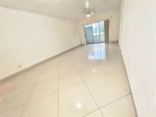 Deerfield Beach, FL 33064,1021 NW 45th Street #4