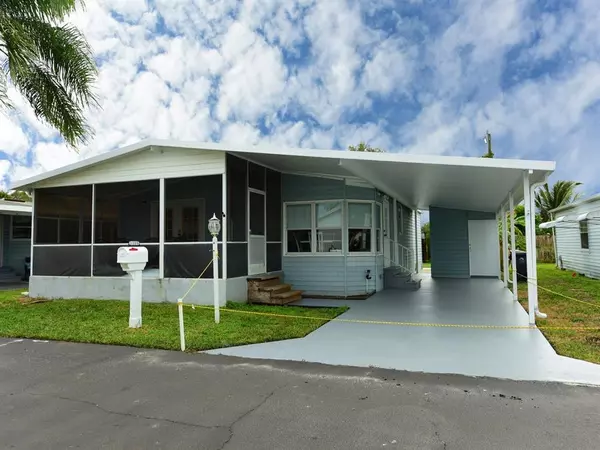 Lake Worth, FL 33462,3389 Lake Overlook Pl