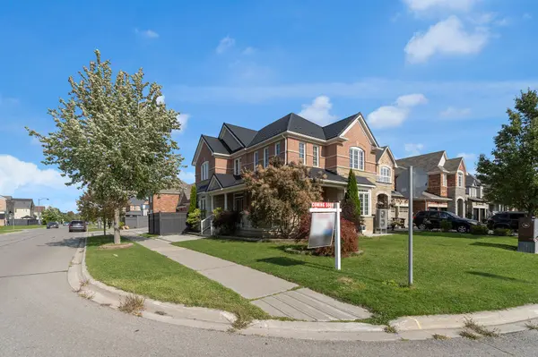 Bradford West Gwillimbury, ON L3Z 0G7,129 Vipond WAY