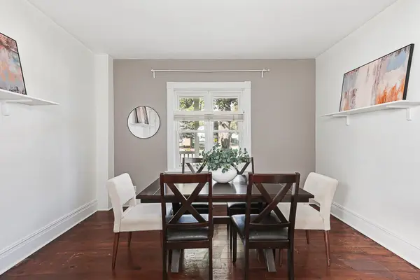 Collingwood, ON L9Y 3J3,117 Elm ST