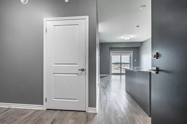 Brampton, ON L7A 5G5,200 Lagerfeld DR #315