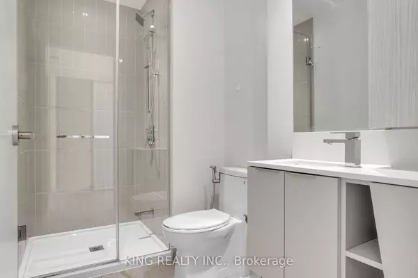 Mississauga, ON L5B 0M3,3900 Confederation Pkwy #2810