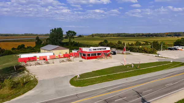 Ashfield-colborne-wawanosh, ON N7A 3Y2,81643 Bluewater HWY