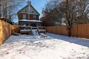 Kingston, ON K7L 3Z1,310 Victoria ST