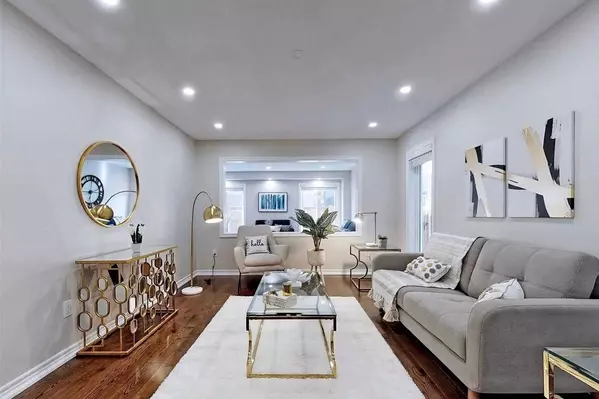 Cambridge, ON N3H 0C1,23 Knotty Pine AVE