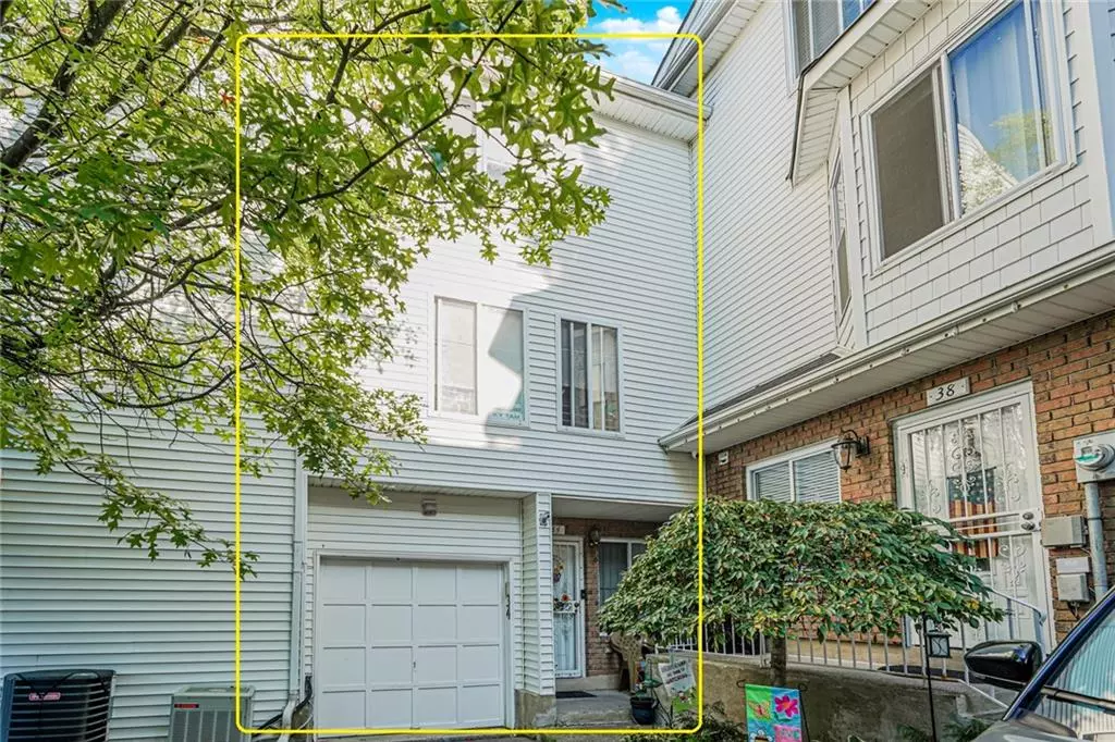 Staten  Island, NY 10312,34 Jamie LN