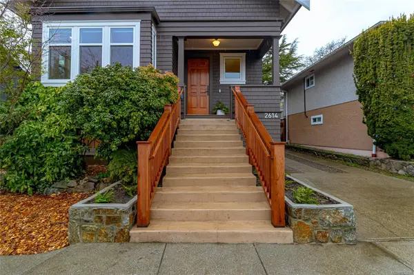 Victoria, BC V8R 3W2,2614 Avebury Ave
