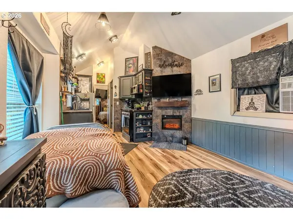 Welches, OR 97067,65000 E HIGHWAY 26 #FC 291