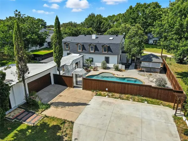 Grapevine, TX 76051,1323 Dublin Street