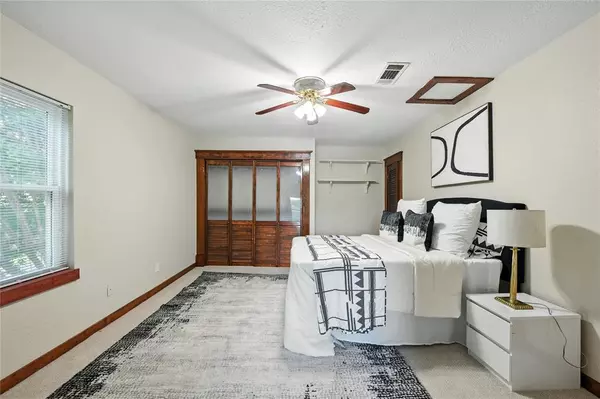 Grapevine, TX 76051,1323 Dublin Street