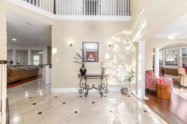 Irving, TX 75063,7423 Bradford Pear Drive