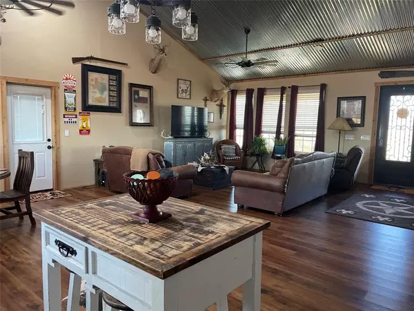 Walnut Springs, TX 76690,7830 927