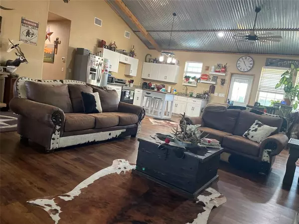 Walnut Springs, TX 76690,7830 927