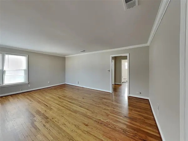 Fort Worth, TX 76107,4919 Birchman Avenue