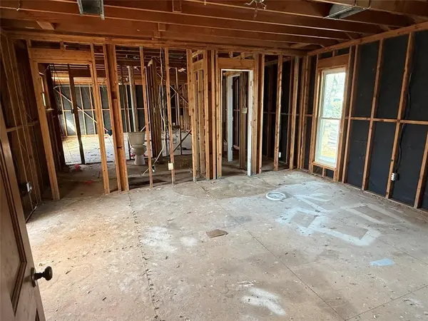 Decatur, TX 76234,408 W Walnut Street