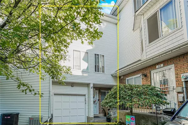 34 Jamie LN, Staten  Island, NY 10312