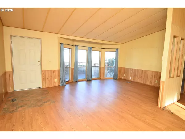 Clackamas, OR 97015,16368 SE 135TH AVE #10