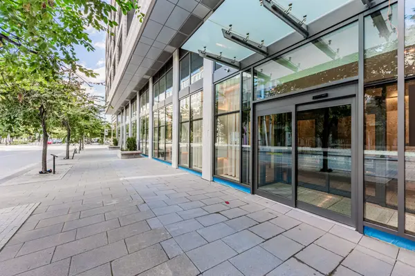 Toronto C08, ON M5A 0X2,425 Front ST E #607