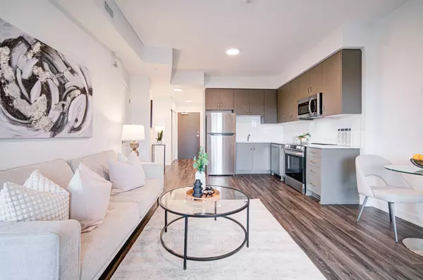 Oshawa, ON L1L 0H8,385 Arctic Red DR #329