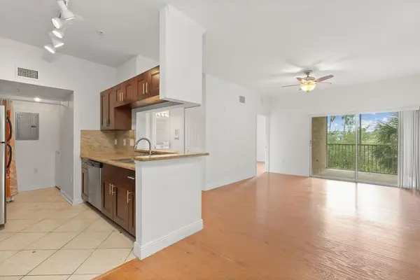 Coral Springs, FL 33071,11661 W Atlantic Blvd #34