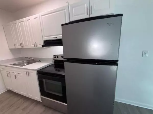 Miami Beach, FL 33141,7720 Abbott Ave #3