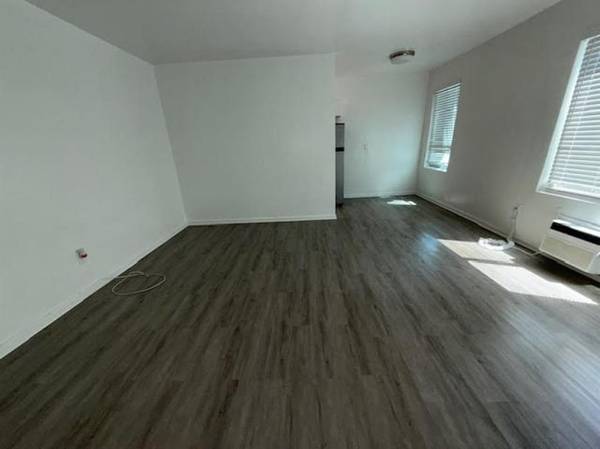 Miami Beach, FL 33141,7720 Abbott Ave #3