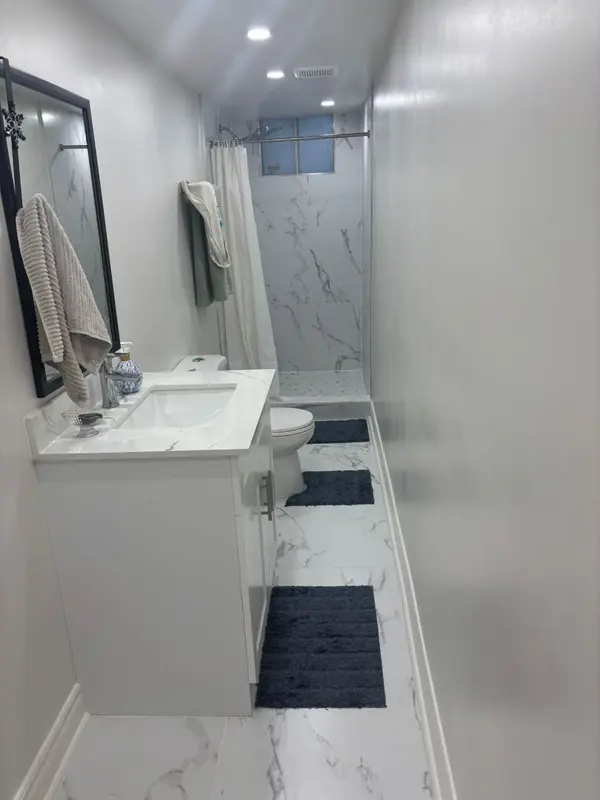 Richmond Hill, ON L4C 4L7,134 Oxford ST