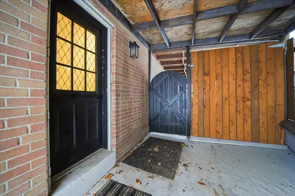 Toronto W05, ON M9L 1K7,94 Primula CRES #BSMT