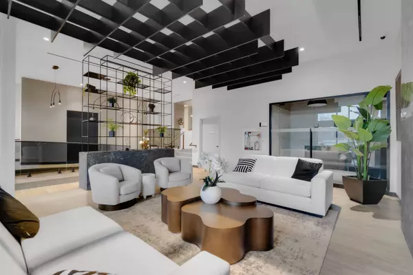 Milton, ON L9T 9N7,8020 Derry RD #1202