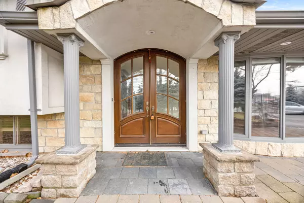 Oakville, ON L6L 4A4,308 Third Line