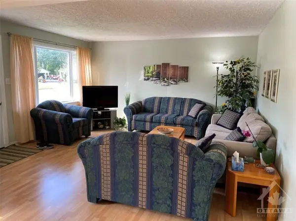 Greely - Metcalfe - Osgoode - Vernon And Area, ON K0A 3J0,8715 Bank ST