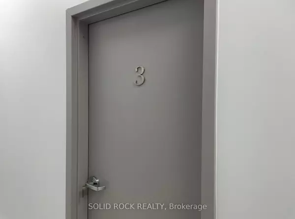 Brockville, ON K6V 1B1,48 King ST E #203