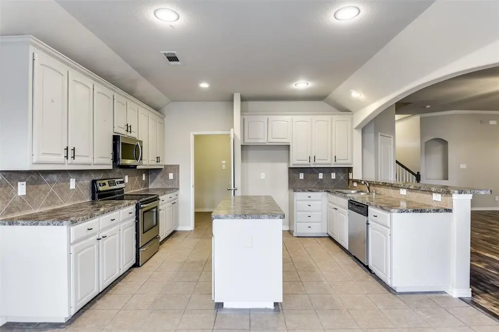 Forney, TX 75126,221 Wolf Drive