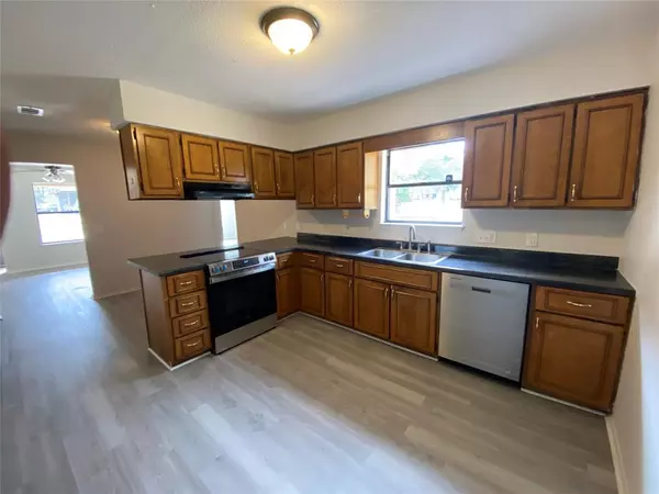 Paris, TX 75460,951 Van Zandt