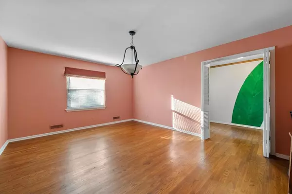 Arlington, TX 76013,1405 Briarwood Boulevard