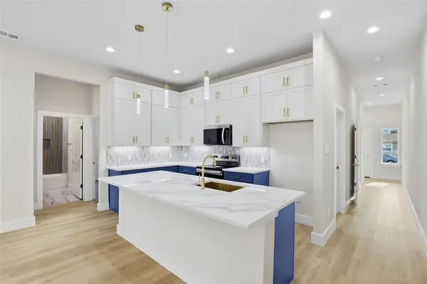 Arlington, TX 76010,1833 Edna Street #A-B