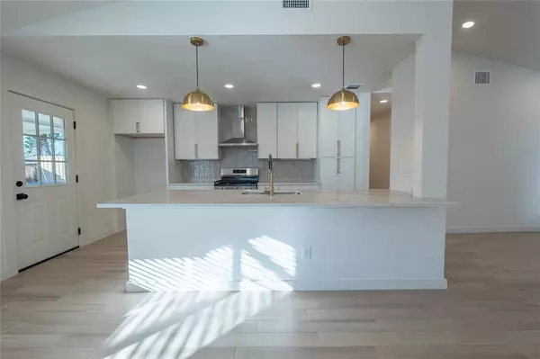 2958 Talisman Drive, Dallas, TX 75229