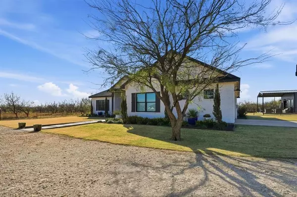 Lawn, TX 79530,136 Mistletoe Ridge