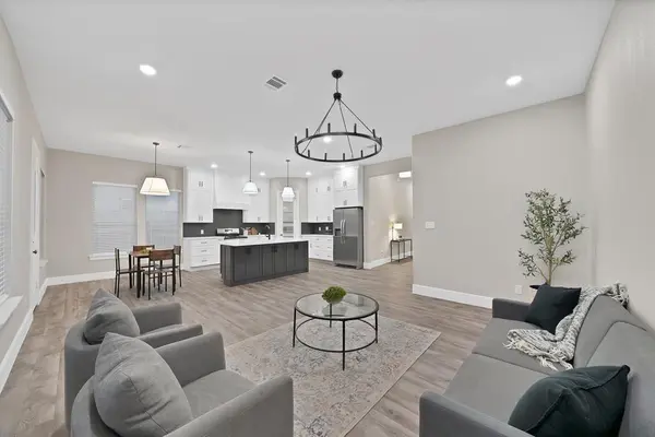 Fort Worth, TX 76106,2922 Pearl Avenue