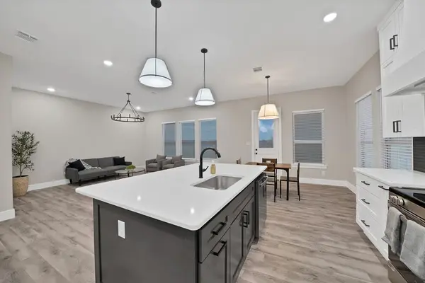 Fort Worth, TX 76106,2922 Pearl Avenue