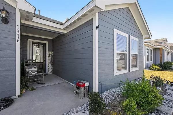 Fort Worth, TX 76140,1316 Redpine Drive