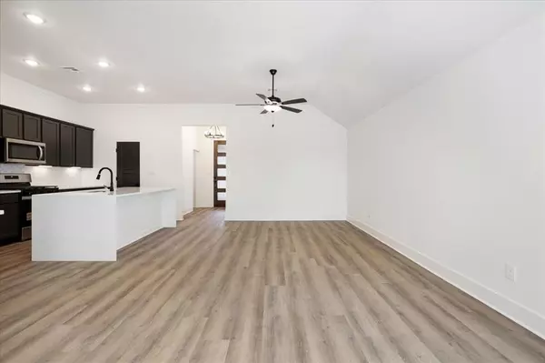 Sherman, TX 75092,4300 Hummingbird Drive