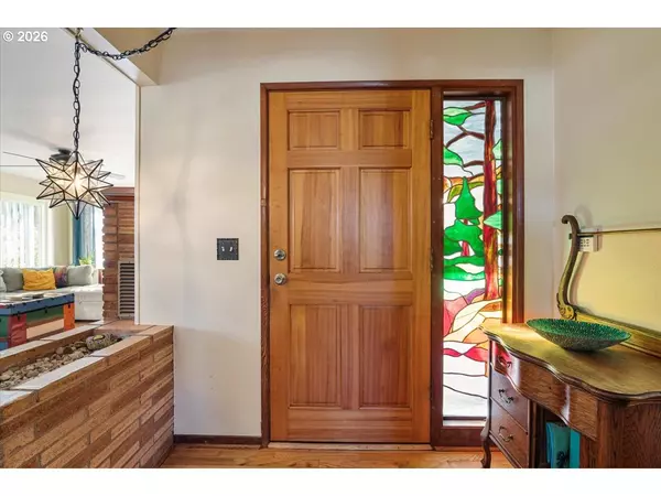 Sweet Home, OR 97386,760 SE BIRCH ST