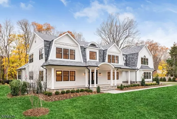 46 Locust Ln, Upper Saddle River Boro, NJ 07458