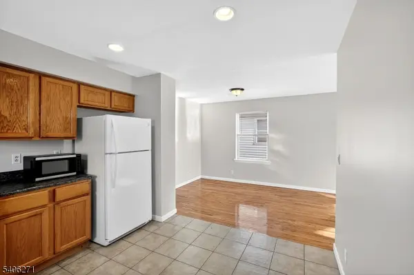 Newark City, NJ 07103,71 Hartford St #2